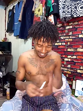 Snapshot of TaurusBallz chatting on 10.02.25 TaurusBallz online show from 10.02.25