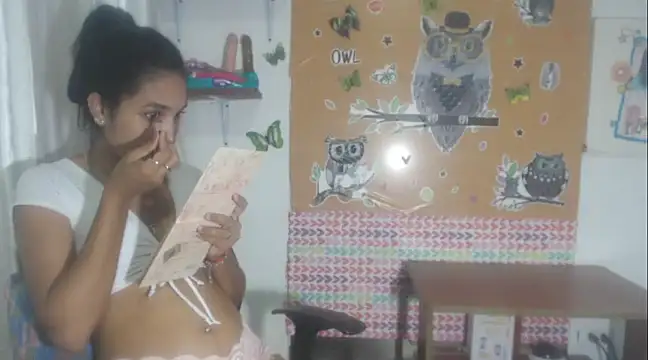 KamileLatinasexy online show from 01.19.25