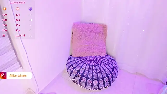 Alice winter  online show from 12.12.24