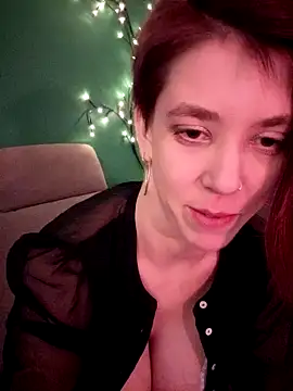 Loona-Lexxington online show from 12.24.24