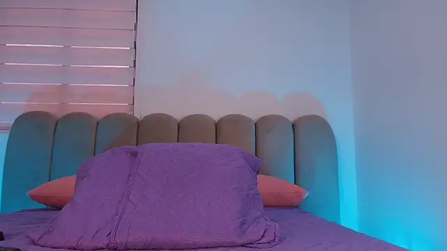 hot dione online show from 11.28.25