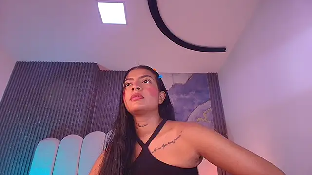 hot dione online show from 04.16.26