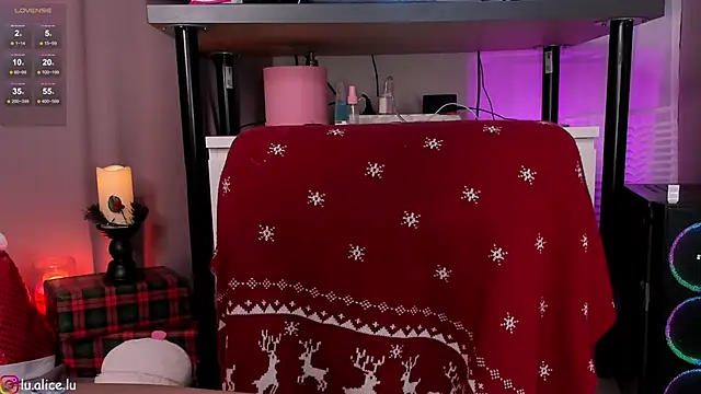 Snapshot of alicelu_ chatting on 12.07.24 alicelu online show from 12.07.24