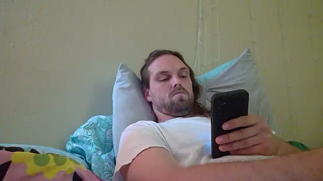 Snapshot of VitaminmanFL chatting on 12.24.24 VitaminmanFL online show from 12.24.24