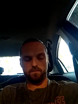 Snapshot of VitaminmanFL chatting on 01.04.25 VitaminmanFL online show from 01.04.25