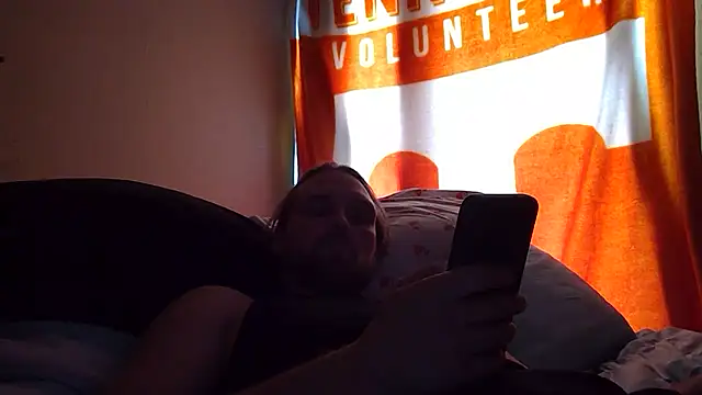 Snapshot of VitaminmanFL chatting on 01.08.25 VitaminmanFL online show from 01.08.25