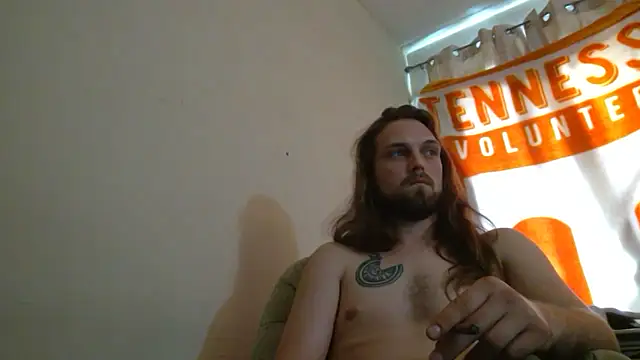 Snapshot of VitaminmanFL chatting on 02.08.25 VitaminmanFL online show from 02.08.25