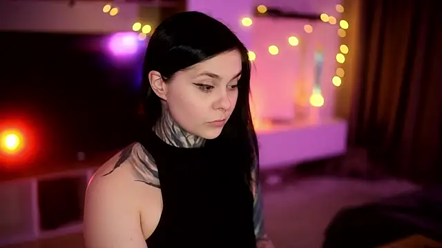 Snapshot of AcidPie chatting on 02.27.25 AcidPie online show from 02.27.25