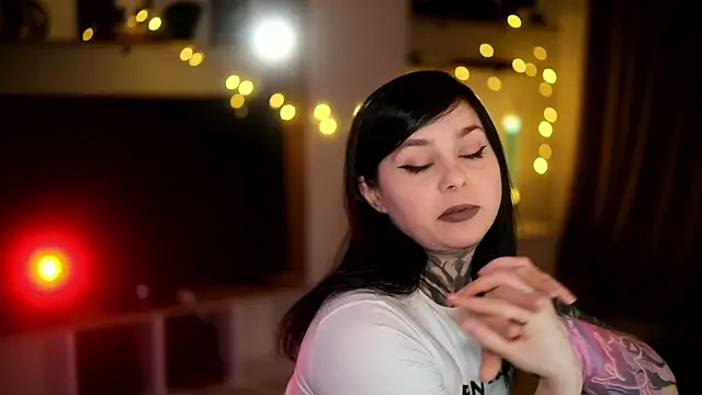 Snapshot of AcidPie chatting on 03.14.25 AcidPie online show from 03.14.25