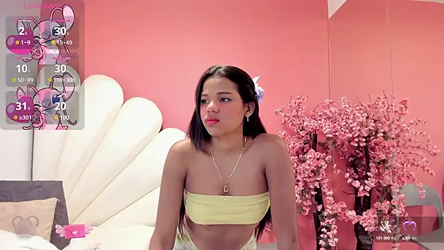 Vicky Freedom online show from 01.08.25