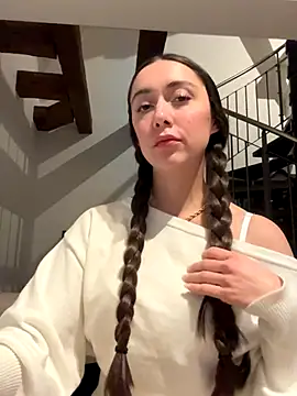 Snapshot of emiliasommer chatting on 11.25.25 emiliasommer online show from 11.25.25