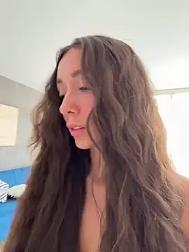 emiliasommer online show from 08.03.26