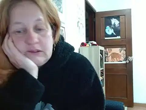 Snapshot of ViioletaMora chatting on 04.25.26 ViioletaMora online show from 04.25.26