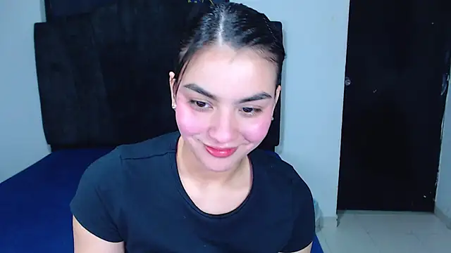 Ariel Zeo1 online show from 04.04.26