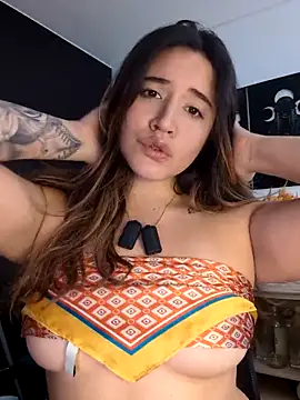 maliciaworld online show from 04.14.26