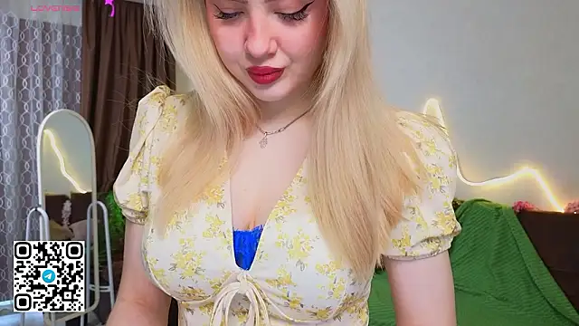 oliviabr0wn0 online show from 02.24.26