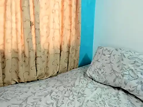 MonicaGarcia  online show from 03.22.25