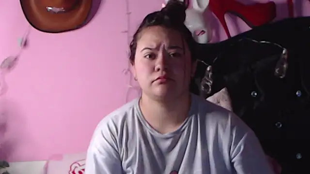 NikkiRous  online show from 01.03.25