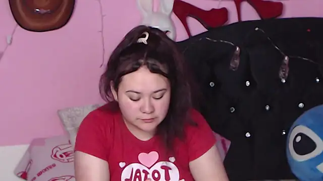 NikkiRous  online show from 01.07.25