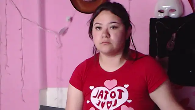 NikkiRous  online show from 01.14.25