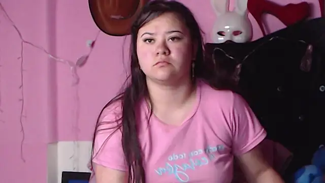 NikkiRous  online show from 01.20.25