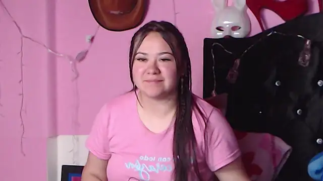 NikkiRous  online show from 01.20.25