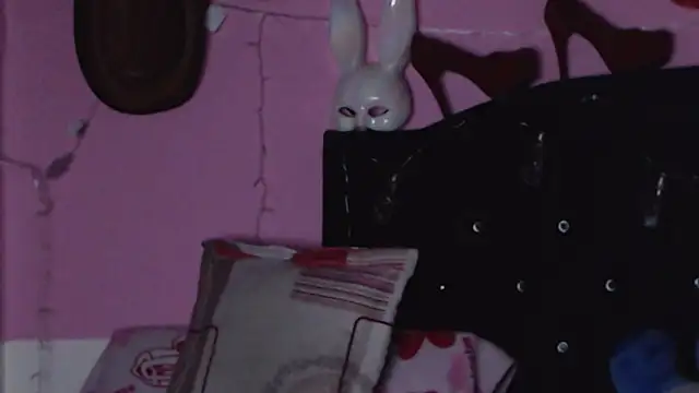 NikkiRous  online show from 01.31.25