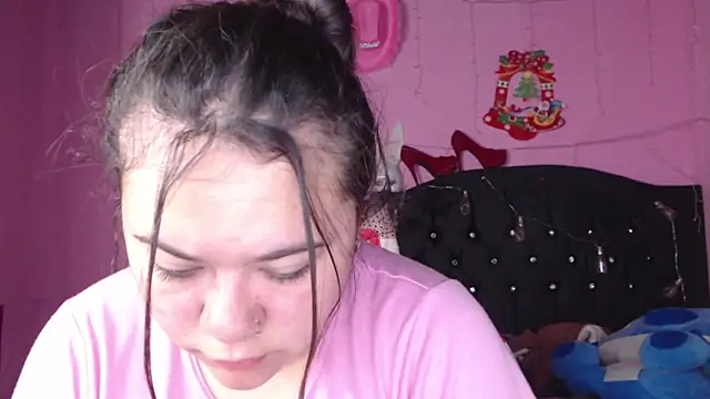 NikkiRous  online show from 03.05.25