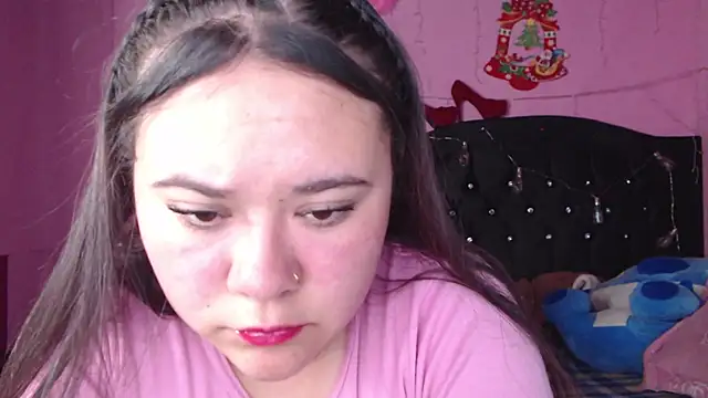 NikkiRous  online show from 03.05.25