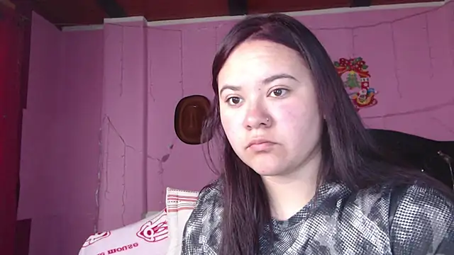 NikkiRous  online show from 03.11.25