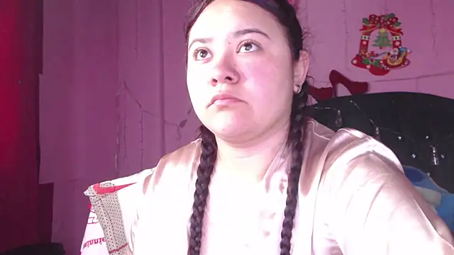 NikkiRous  online show from 03.15.25