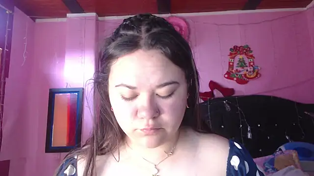 NikkiRous  online show from 09.11.25