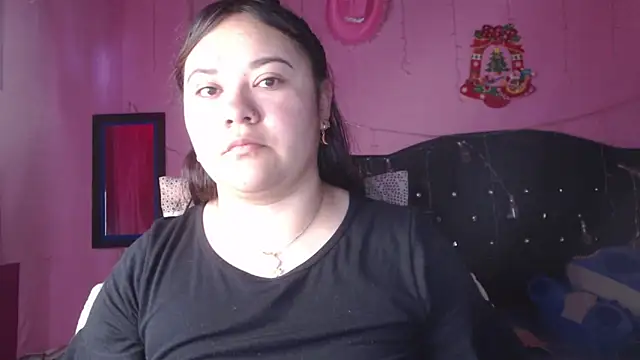 NikkiRous  online show from 09.22.25