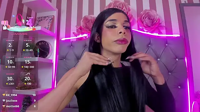 Giorgina Parado online show from 03.10.25