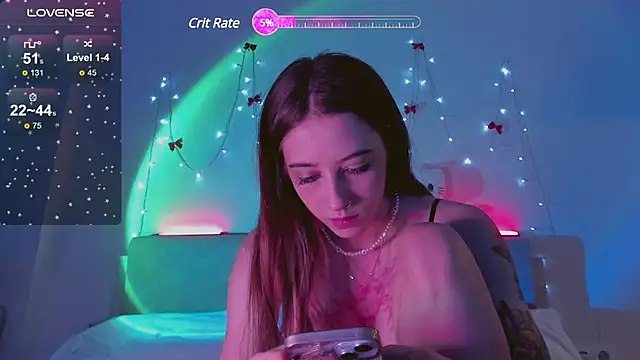 Snapshot of MelodyElf chatting on 01.30.25 MelodyElf online show from 01.30.25