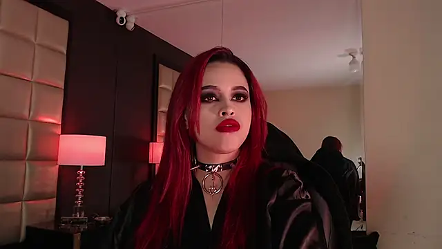 EvaaFoxxy1 online show from 02.17.25