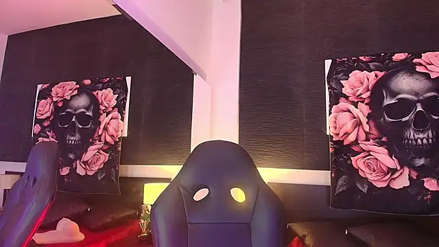 EvaaFoxxy1 online show from 02.27.26