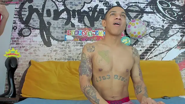 its me miley online show from 03.13.25