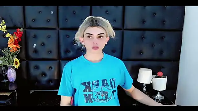 Daniela Pink  online show from 02.23.26