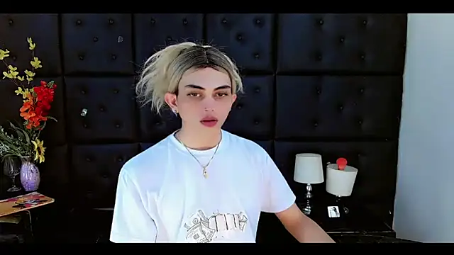 Daniela Pink  online show from 03.02.26