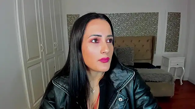 KimWessel  online show from 10.03.25