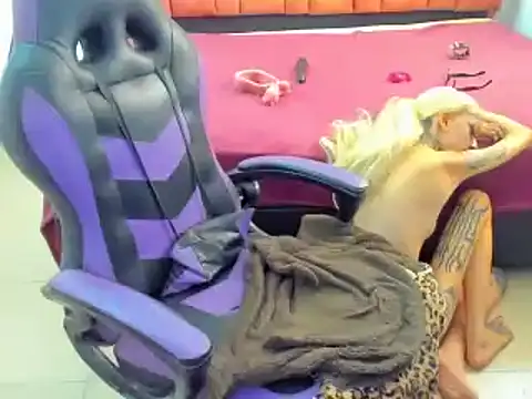 barbara anal squirt  online show from 02.23.25