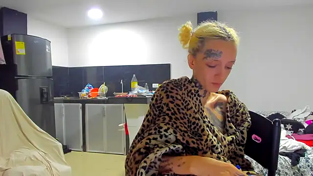 barbara anal squirt  online show from 03.12.25