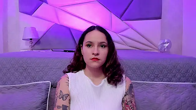 AnnyThompson  online show from 02.08.25