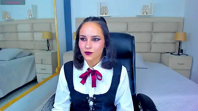 AnnyThompson  online show from 10.03.25