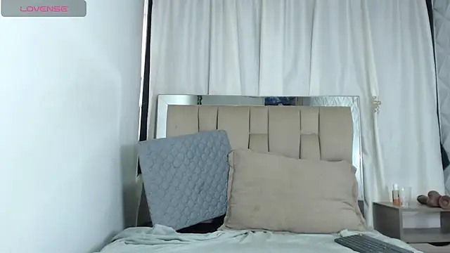 Zoe Curvy online show from 02.27.25