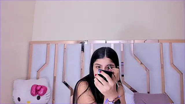 TifanyChill online show from 09.19.25