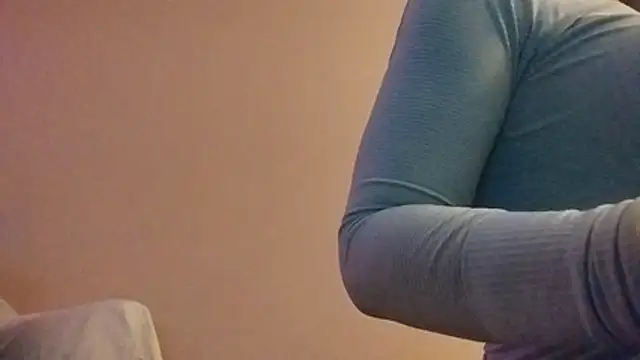 Snapshot of we8camgirl chatting on 10.25.25 we8camgirl online show from 10.25.25