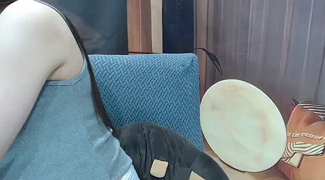 KaleAnisa online show from 03.11.25