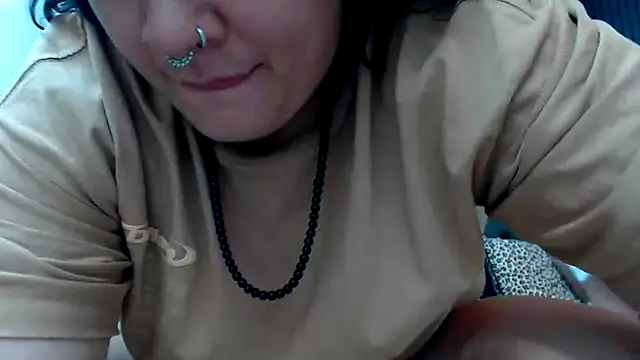 Snapshot of snowflake_xxx chatting on 05.11.26 snowflake xxx online show from 05.11.26